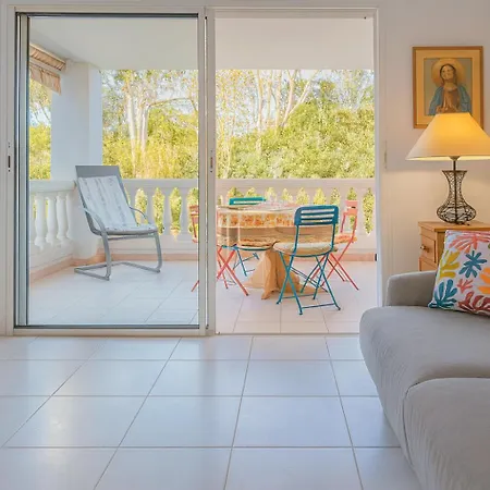 Apartmán Lumineux Avec Terrasse & Piscine Saint-Raphaël