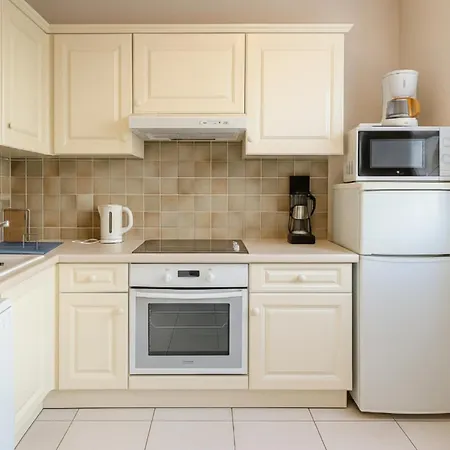 Apartmán Lumineux Avec Terrasse & Piscine