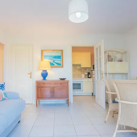 Apartmán Lumineux Avec Terrasse & Piscine